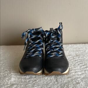 Merrell Hiking Faux Leather Lace Up  Boots Women's 6  Black With Blue Strings